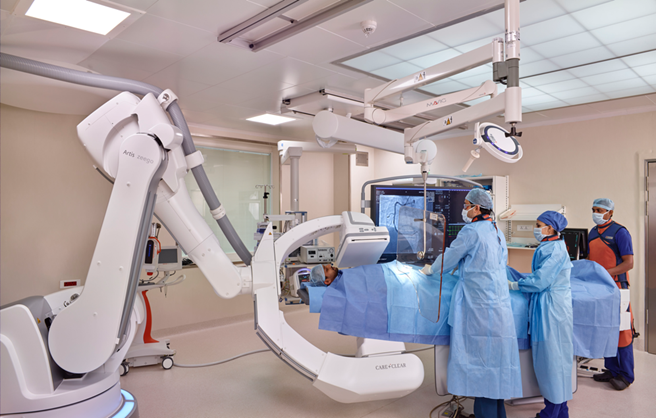 Robotic Hybrid Cath Lab Artis Zeego Q Pure with a multi-axis C Arm